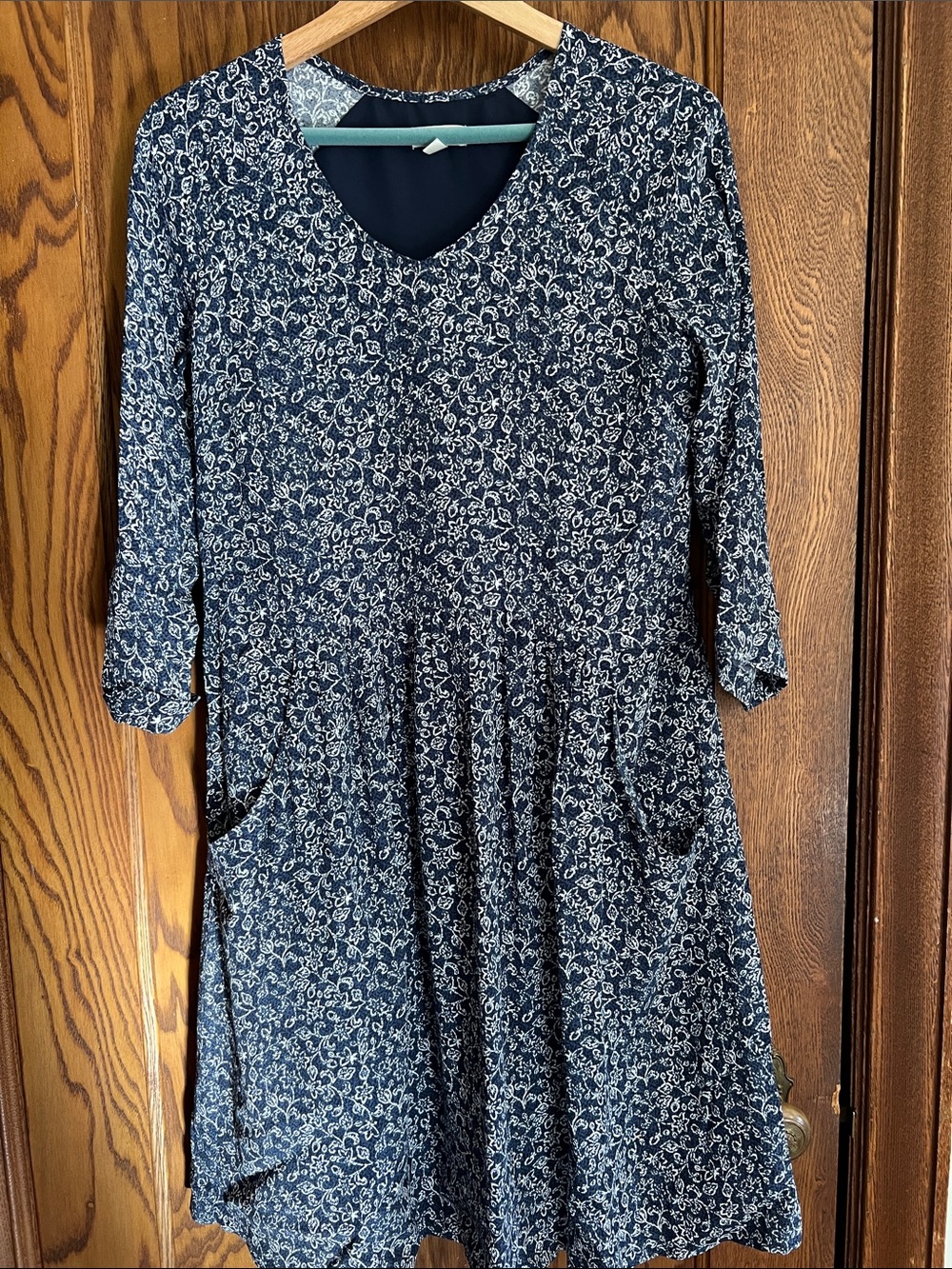 Garnet Hill Navy Blue Floral V‑Neck Dress
